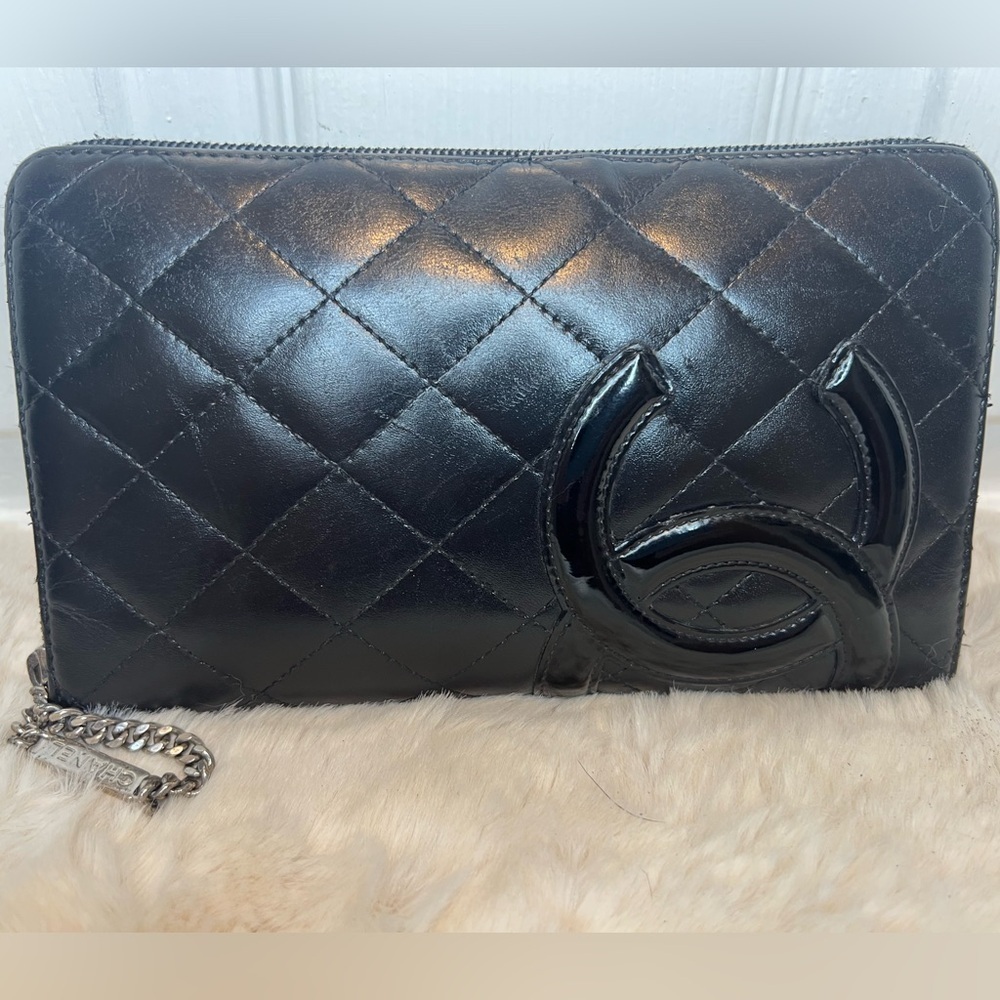 ❤️CHANEL BLACK QUILTED LEATHER LIGNE CAMBON YEN WALLET BLACK/PINK - Picture 4 of 16